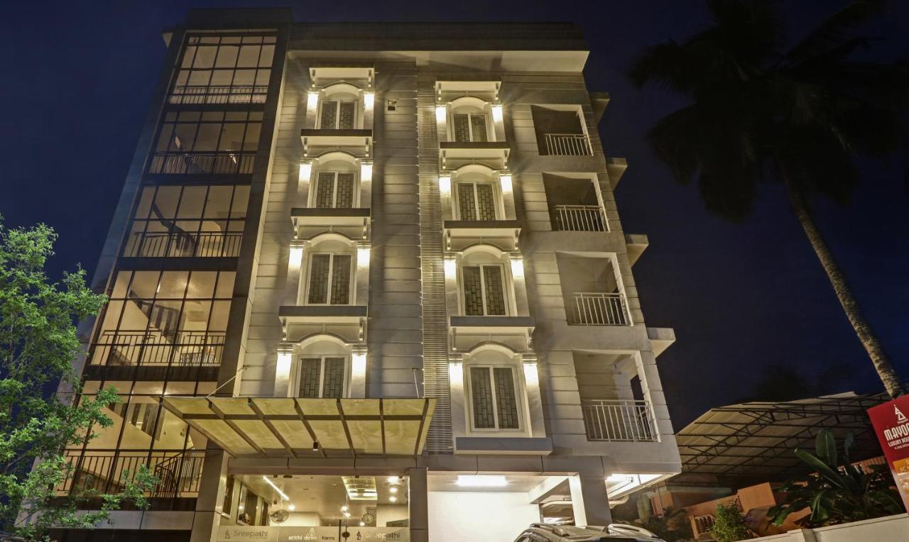 Sreepathi Mayoogha Guruvāyūr Exterior foto